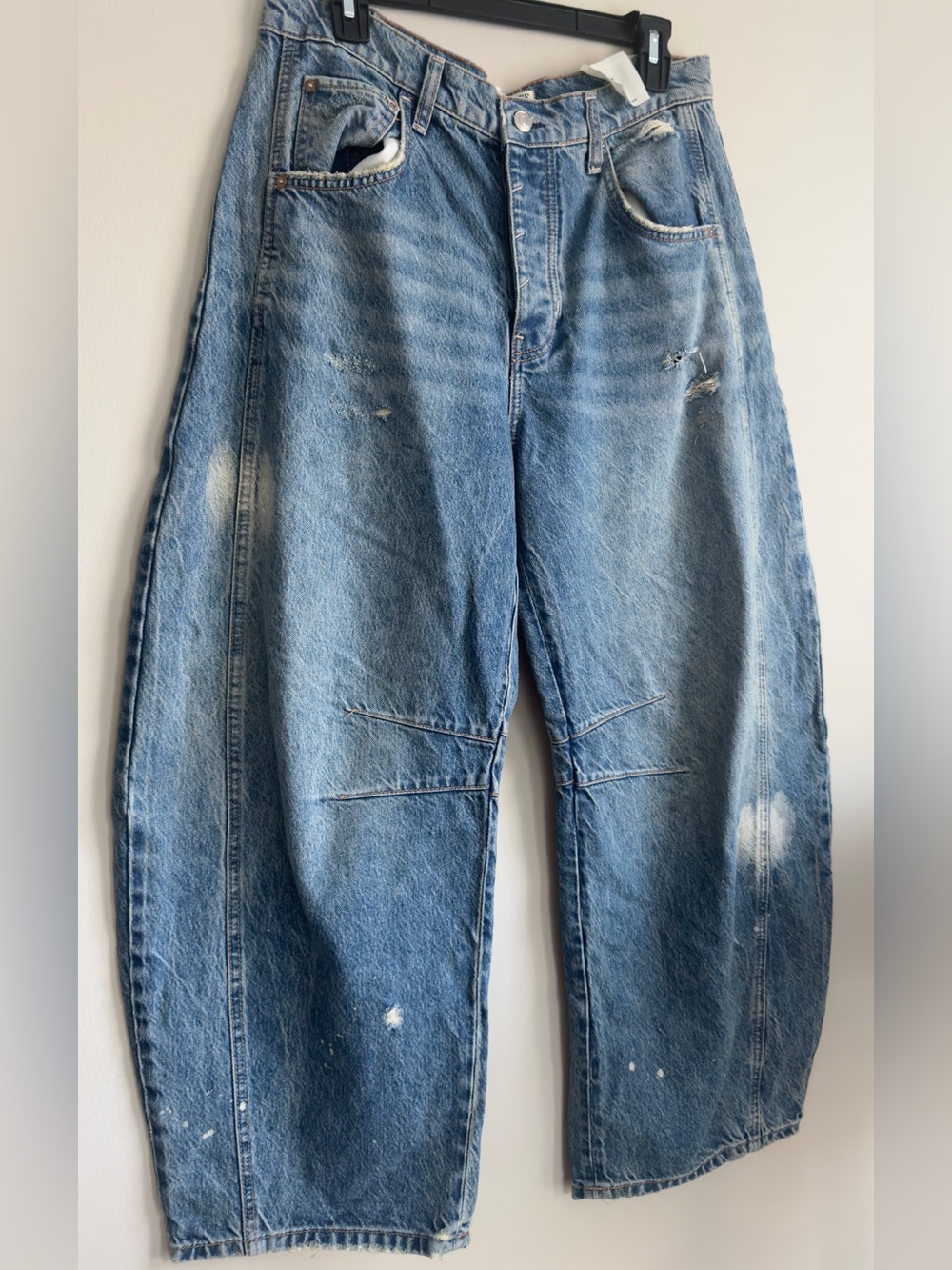 Free People We the free Barrel-Leg Distressed Jeans - NWT - Picture 5 of 10